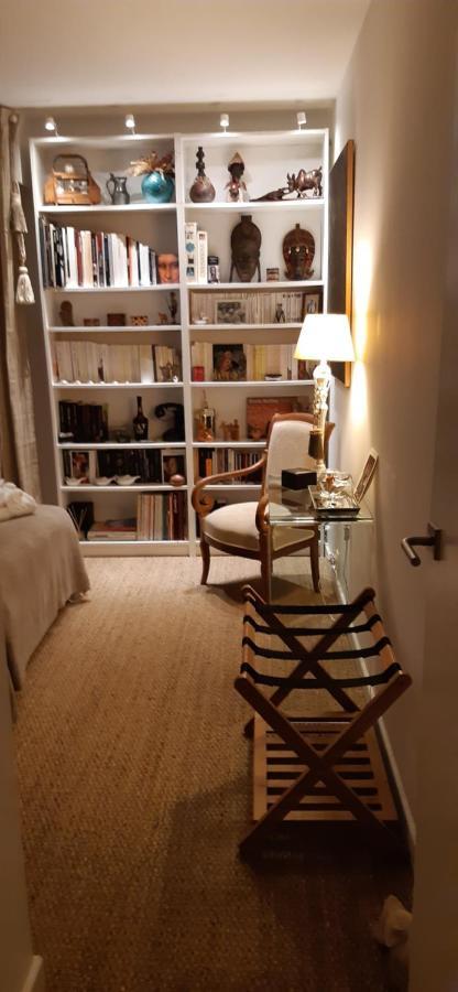 Boheme Chic: Airport-Proximate Apartment with Free Parking Merignac  Exterior photo